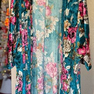 Fantastic Fawn Floral Kimono in Pink and Teal